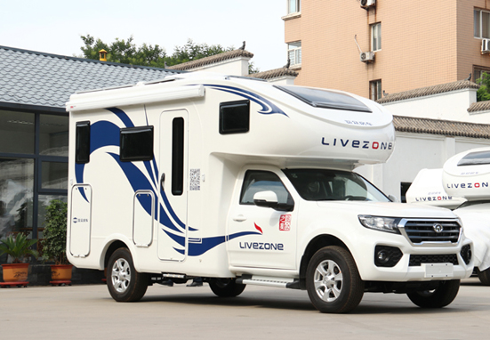 一家四口出行，這款房車非常合適