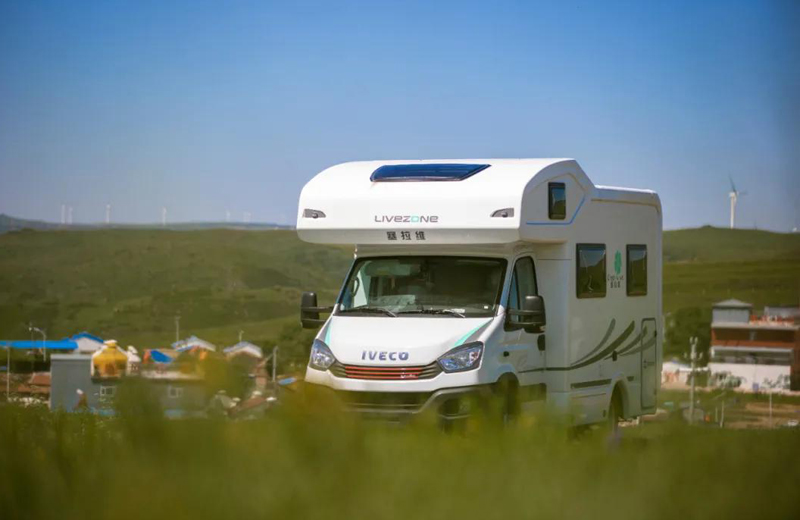 過幾天沈陽特?zé)狒[，這么多房車