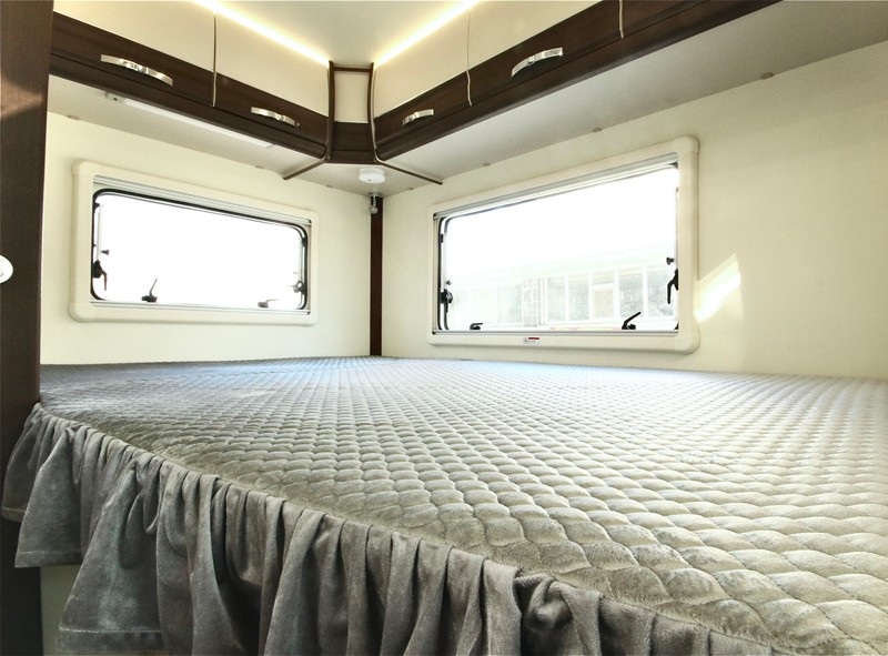 自由炮領銜，引爆成都房車展