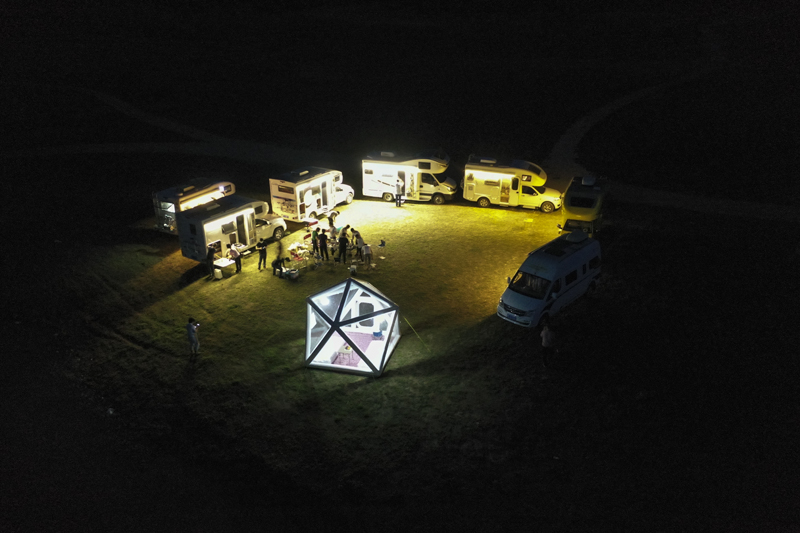 夏季,房車這么用,夠涼爽 夏季,房車這么用,夠涼爽