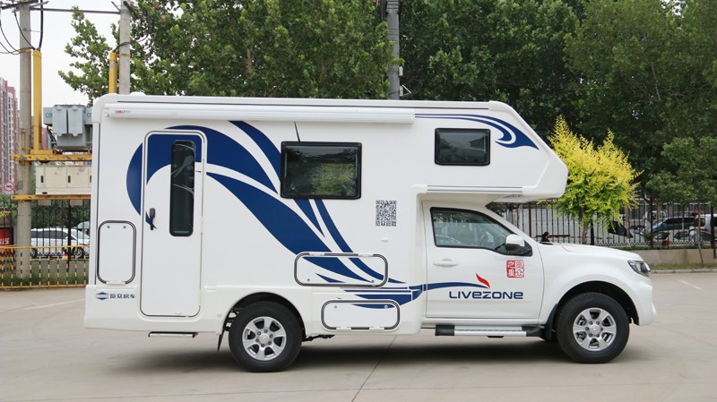 不懼荒野，不怕泥濘，四驅(qū)房車更給力