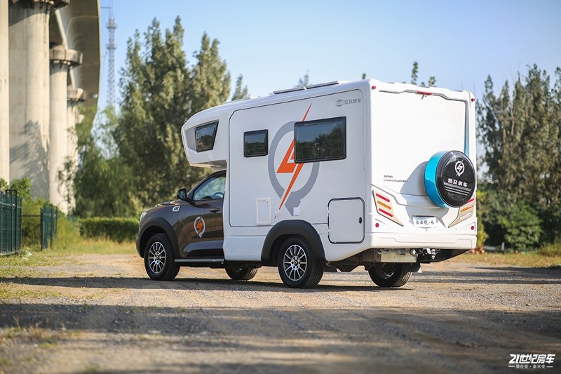 打響第二炮!搶先實拍體驗覽眾自由炮-B皮卡四驅(qū)房車 打響第二炮!搶先實拍體驗覽眾自由炮-B皮卡四驅(qū)房車