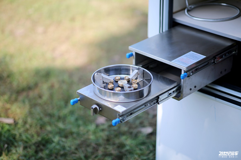 打響第二炮!搶先實拍體驗覽眾自由炮-B皮卡四驅(qū)房車 打響第二炮!搶先實拍體驗覽眾自由炮-B皮卡四驅(qū)房車