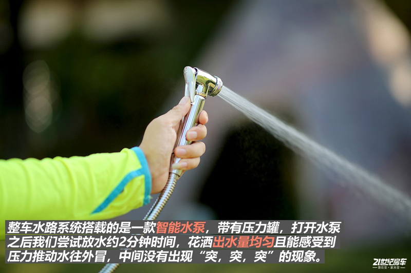 打響第二炮!搶先實拍體驗覽眾自由炮-B皮卡四驅(qū)房車 打響第二炮!搶先實拍體驗覽眾自由炮-B皮卡四驅(qū)房車