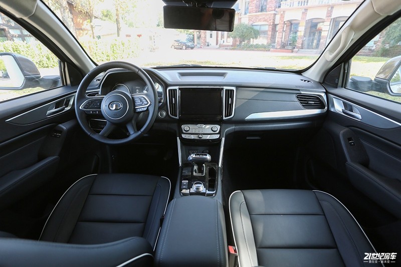 打響第二炮!搶先實拍體驗覽眾自由炮-B皮卡四驅(qū)房車 打響第二炮!搶先實拍體驗覽眾自由炮-B皮卡四驅(qū)房車