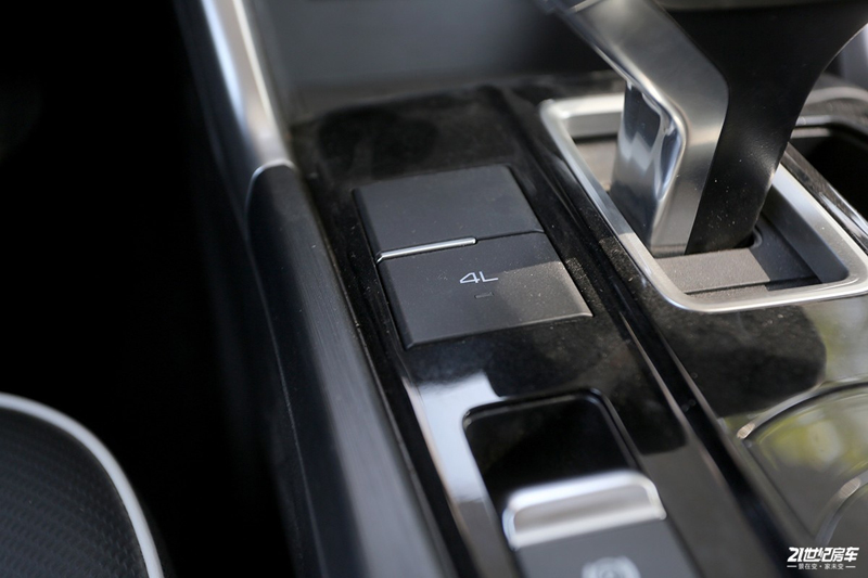 打響第二炮!搶先實拍體驗覽眾自由炮-B皮卡四驅(qū)房車 打響第二炮!搶先實拍體驗覽眾自由炮-B皮卡四驅(qū)房車