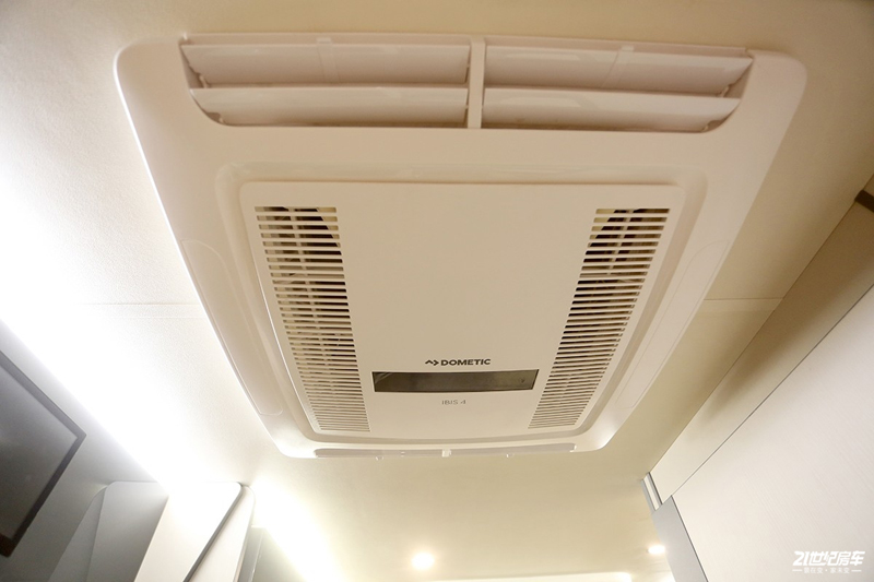 打響第二炮!搶先實拍體驗覽眾自由炮-B皮卡四驅(qū)房車 打響第二炮!搶先實拍體驗覽眾自由炮-B皮卡四驅(qū)房車