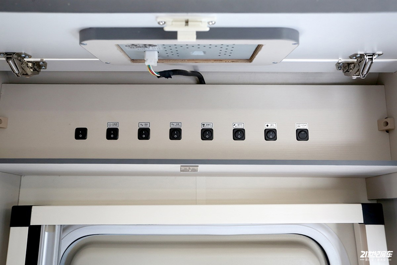 打響第二炮!搶先實拍體驗覽眾自由炮-B皮卡四驅(qū)房車 打響第二炮!搶先實拍體驗覽眾自由炮-B皮卡四驅(qū)房車