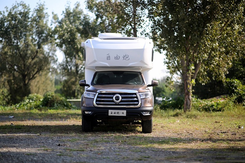 自由炮滿分選手，房車生活新體驗