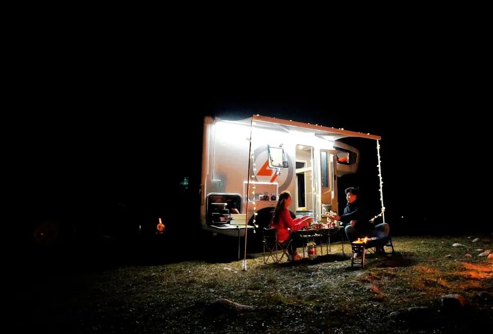 房車用電焦慮？那是因?yàn)闆]有遇見Ta！