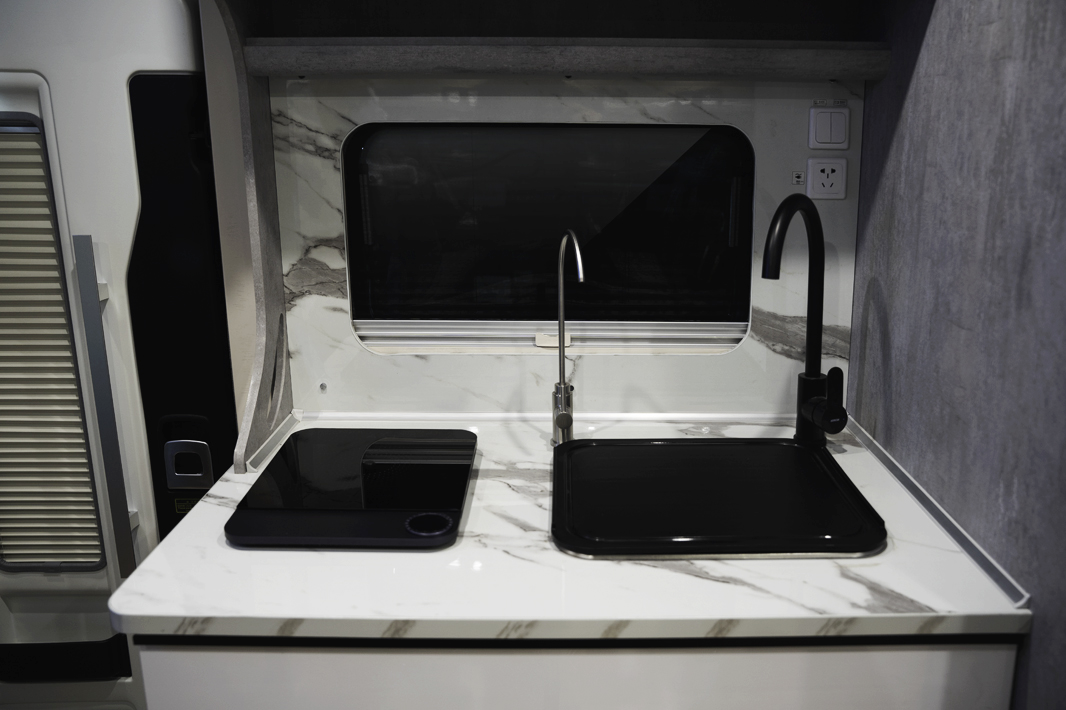 來福房車_雙拓大空間_超高性價(jià)比 來福房車_雙拓大空間_超高性價(jià)比