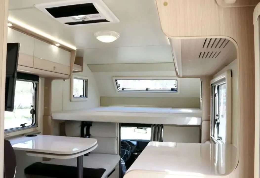 8月12日,相約武漢!顏值、動力、空間都滿意的皮卡房車來了! 8月12日,相約武漢!顏值、動力、空間都滿意的皮卡房車來了!