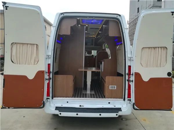 想買輛房車環游中國，該選B型還是C型？